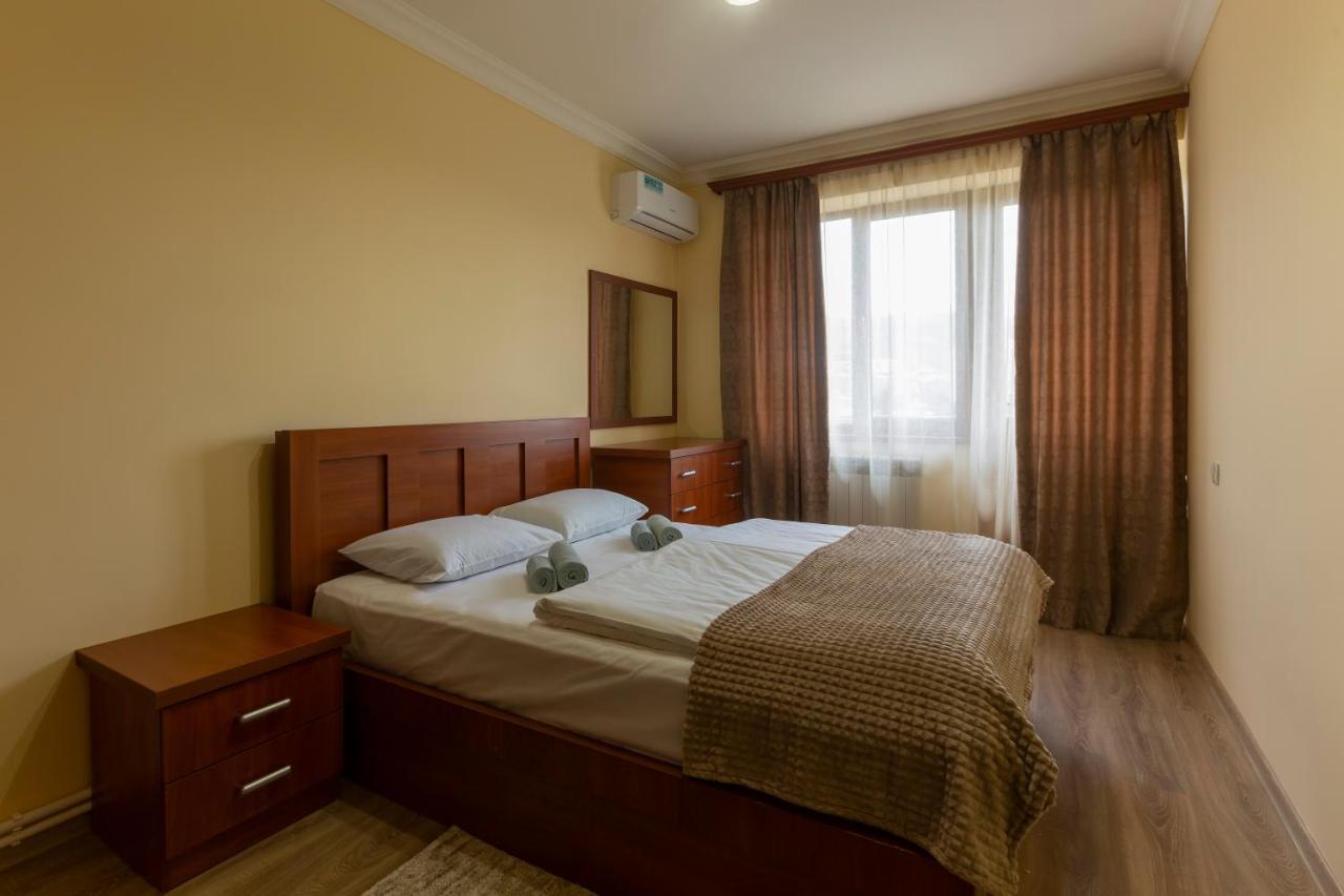 Umba Apartment N5 - Balcony And Mount Ararat View Erévan Extérieur photo